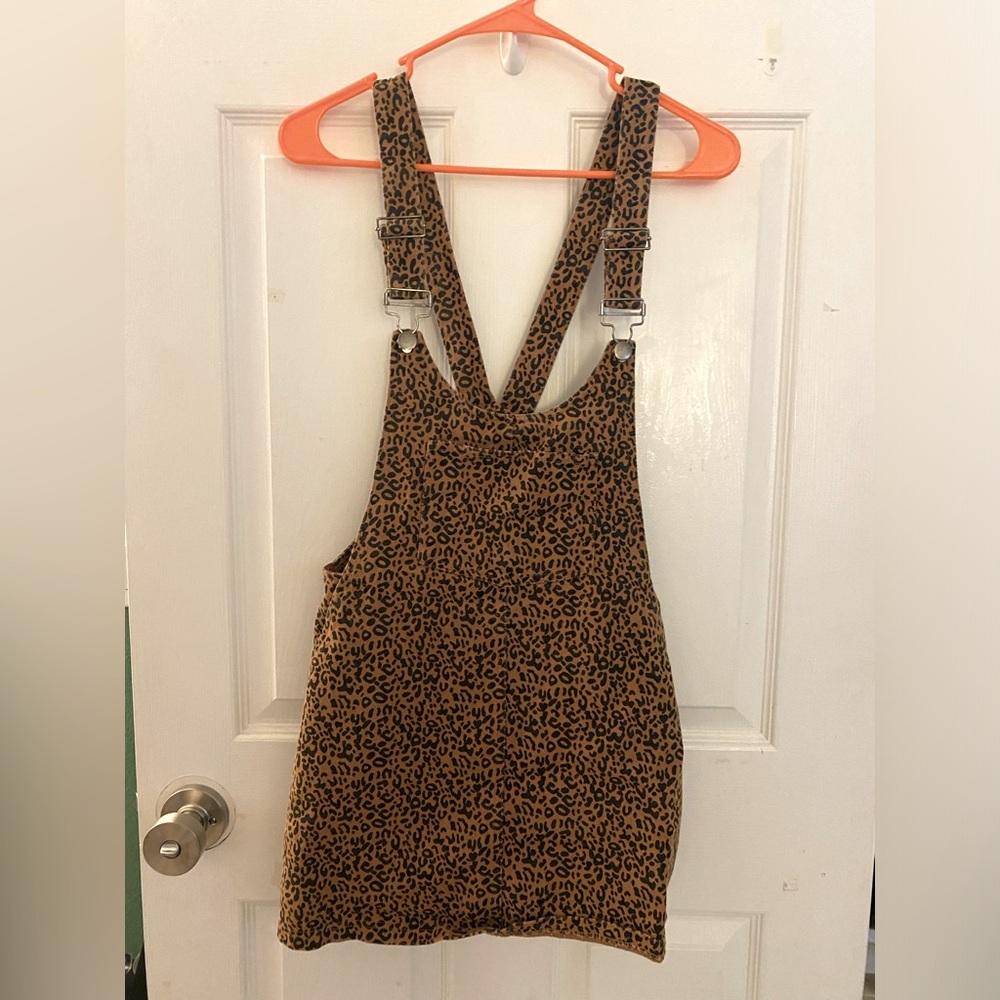 Forever21 leopard print jean overall